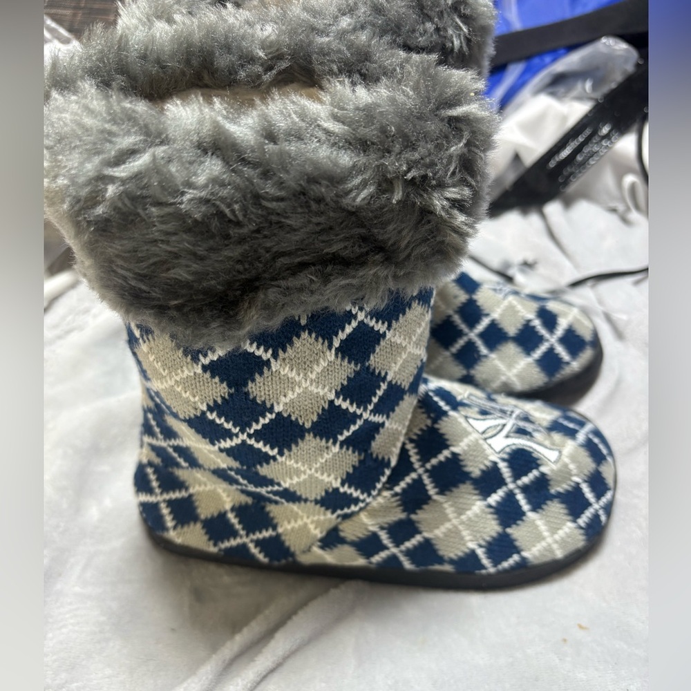 Forever Collectibles Blue and White boots Slippers